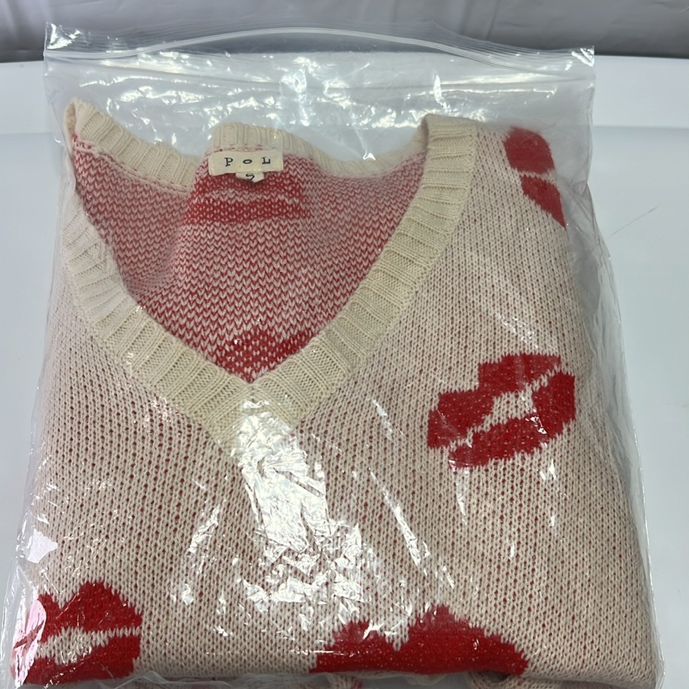 POL LIPS Mouth Theme Graphic Size Small POL Sweater NWOT - Picture 11 of 11